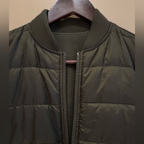 Lululemon Khaki Non Stop Reversible Bomber Jacket Size 4 - Picture 4 of 12